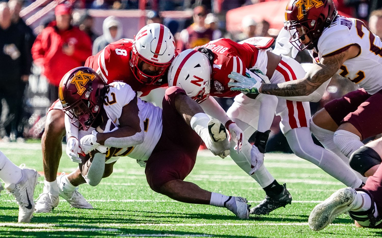 Nebraska defense Marques Buford vs Minnesota first half 2022 football USATSI_19364945
